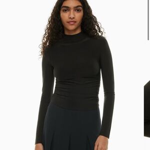 Wilfred Canoe Mockneck